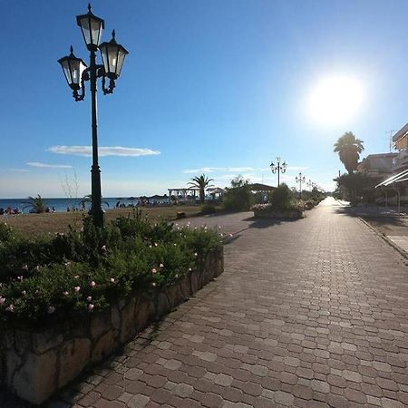 Zoi Apartments Paralia Dionysiou Exteriör bild