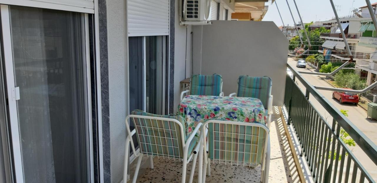 Zoi Apartments Paralia Dionysiou Exteriör bild